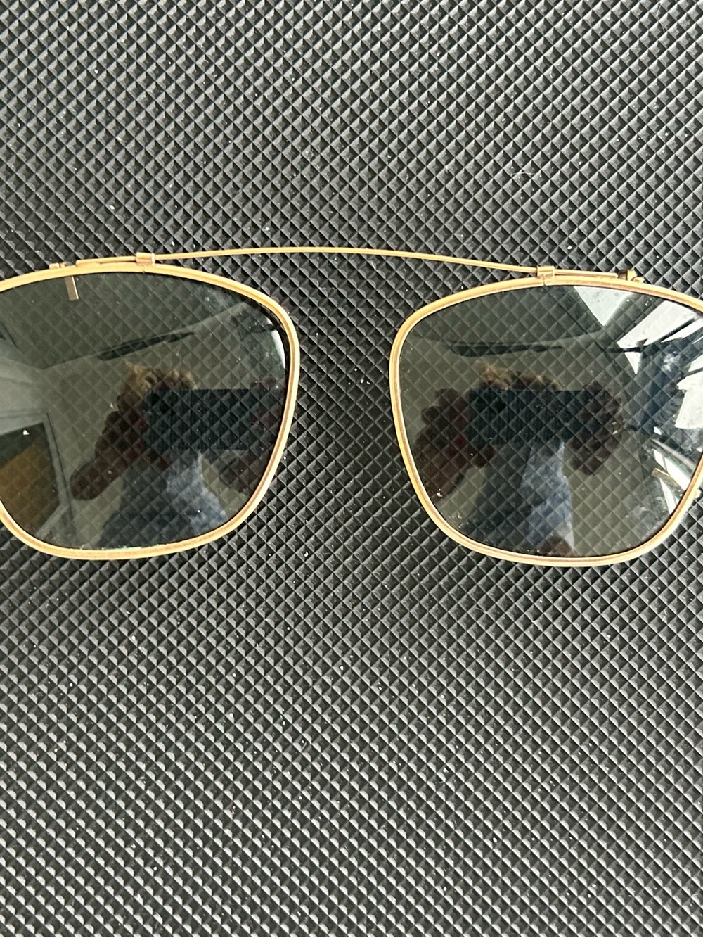Unbranded Vintage gold frame clip-on Sunglasses Polarized